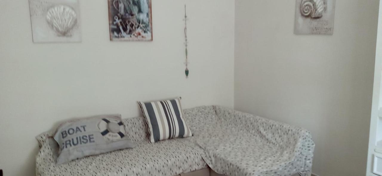 Gli Oleandri Villa Livorno Kültér fotó